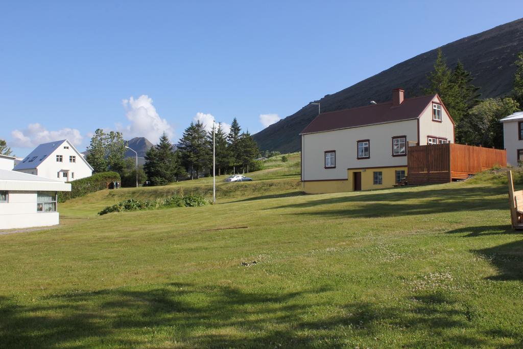 Thingeyri The Guesthouse By The Fjord מראה חיצוני תמונה